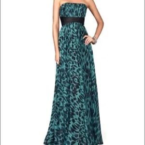 La Femme Formal Gown 👗